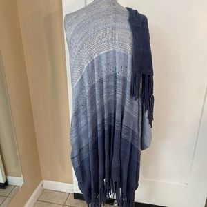 WHBM ombré blue sweater wrap